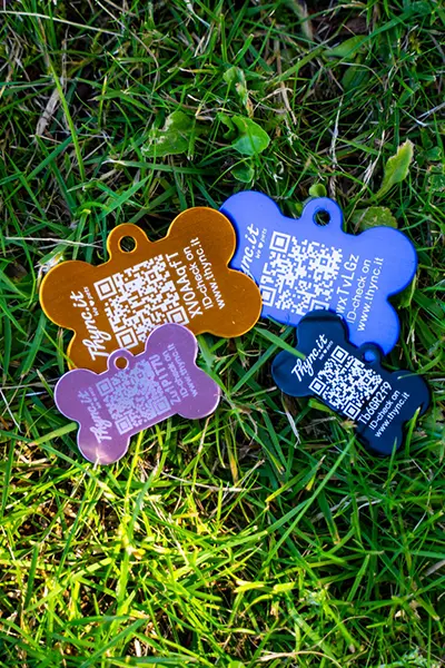 Bone-shaped silicone dog tag with QR code and laser engraving